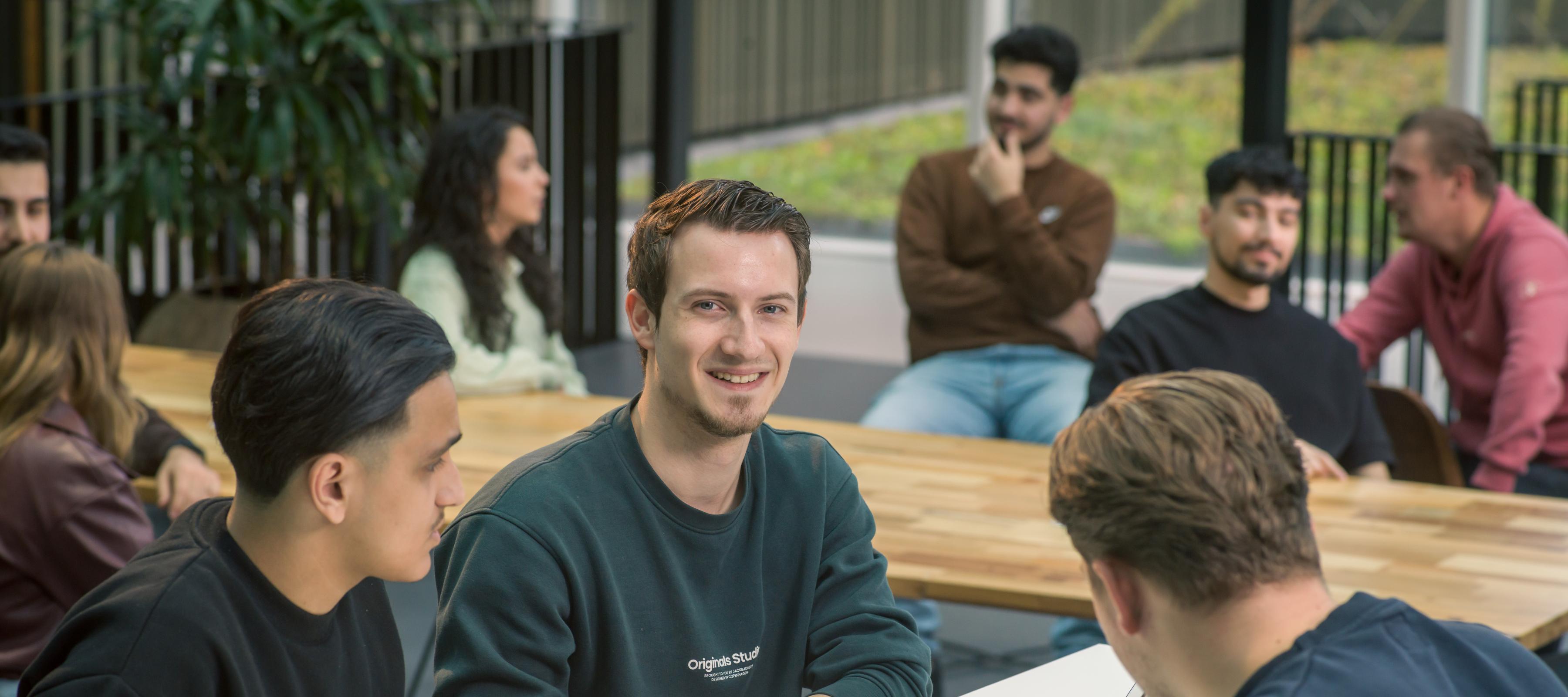 over-dulon-college-dulon-college